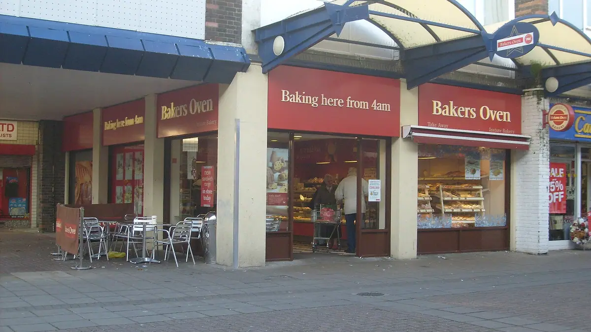 Greenhalgh's – bakery in Platt Bridge, Hindley